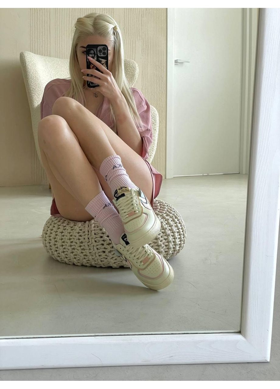 Розовые демисезонные кроссовки мужские nike air force shadow beige pink найк аир форс 1 премиум No Brand