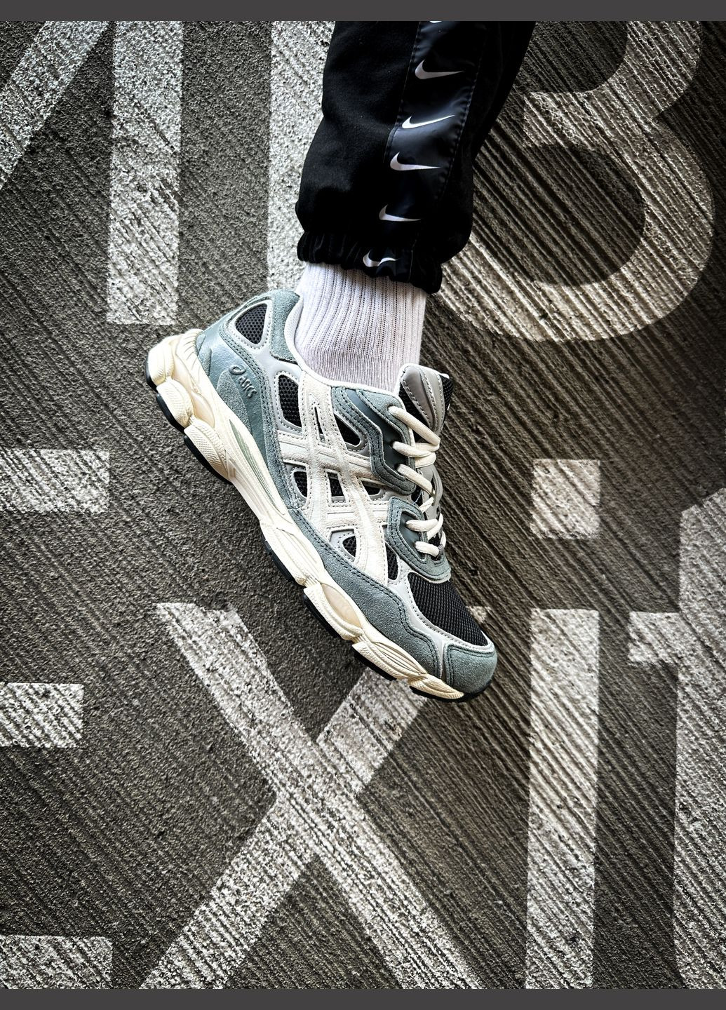 Зеленые демисезонные кроссовки мужские и женские asics gel-nyc green grey | асикс гель-нюк зеленые серые No Brand