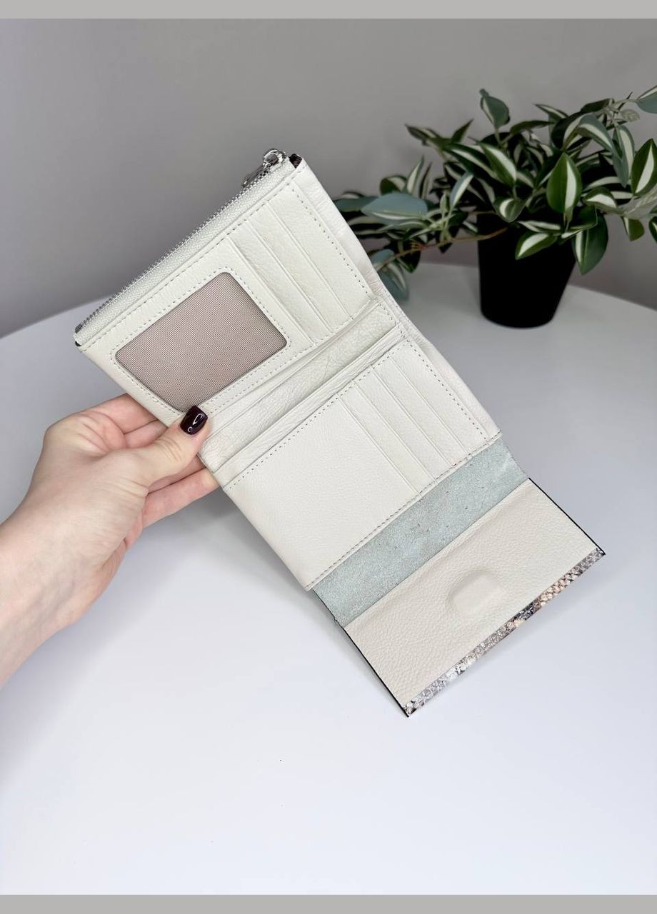 Женский кожаный кошелёк среднего размера на магнитах Classic (314815681)