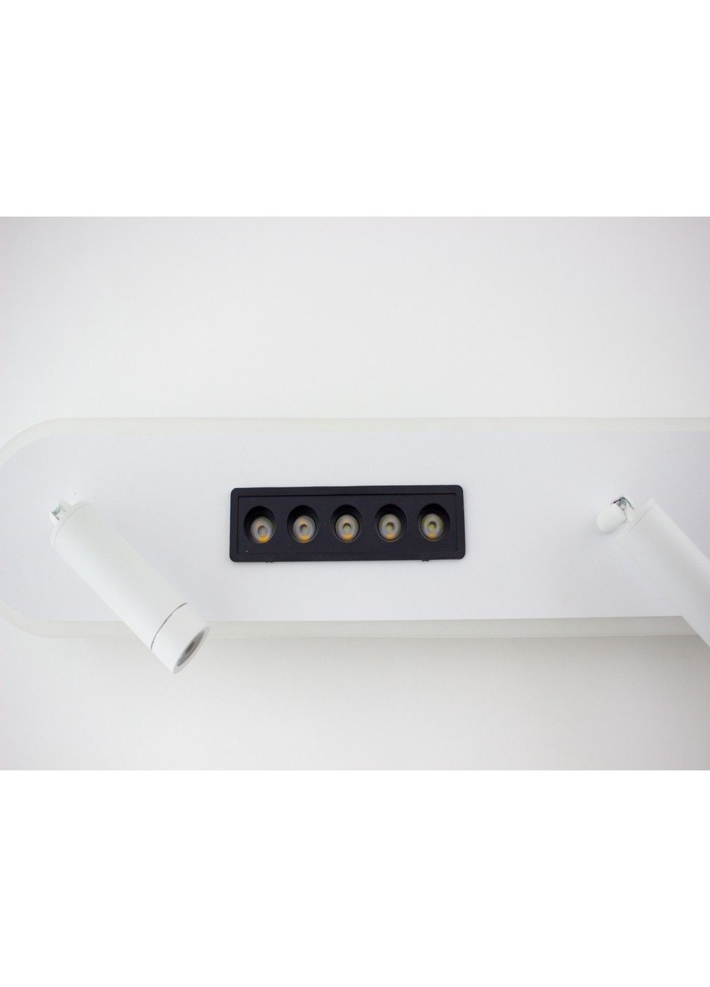 Управляемая светодиодная люстра SHEFFIELD 52+6W-3RL-APP-800x120-WHITE/BLACK-220-IP20 ESLLSE (301020825)