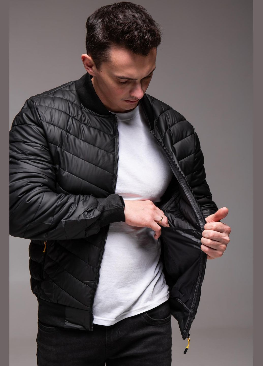 Черная демисезонная куртка бомбер утепленный весна/осень No Brand