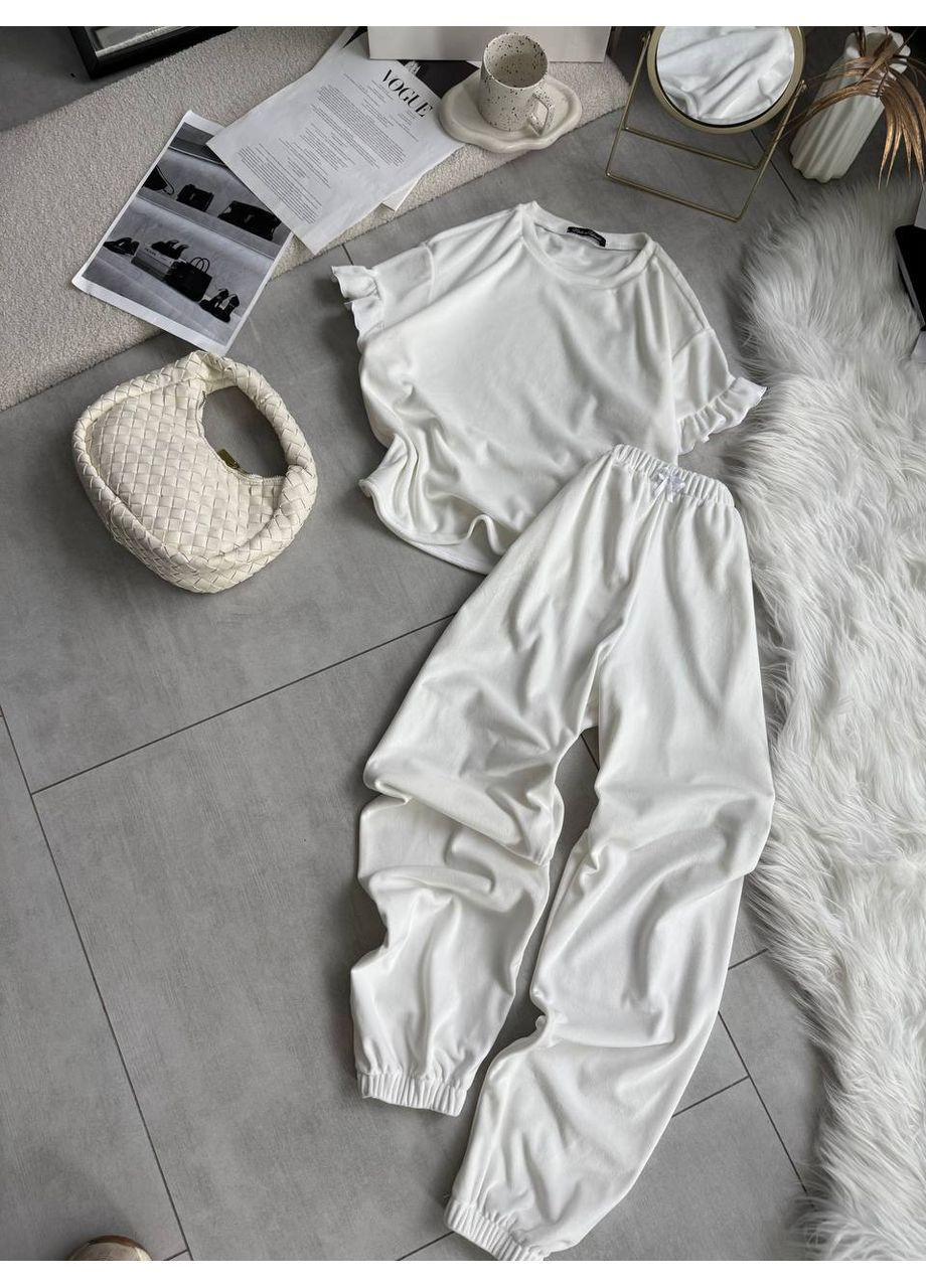 Молочная всесезон женская велюровая пижама с рюшами: футболка и джоггеры футболка + брюки MonCher