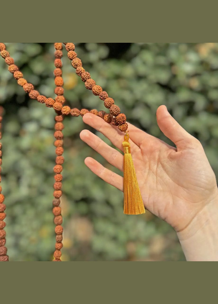 Чётки из плодов дерева Рудракши 108 бусин "5 лиц Шивы" d-10мм цвет кисти Желтый No Brand чотки (301910846)