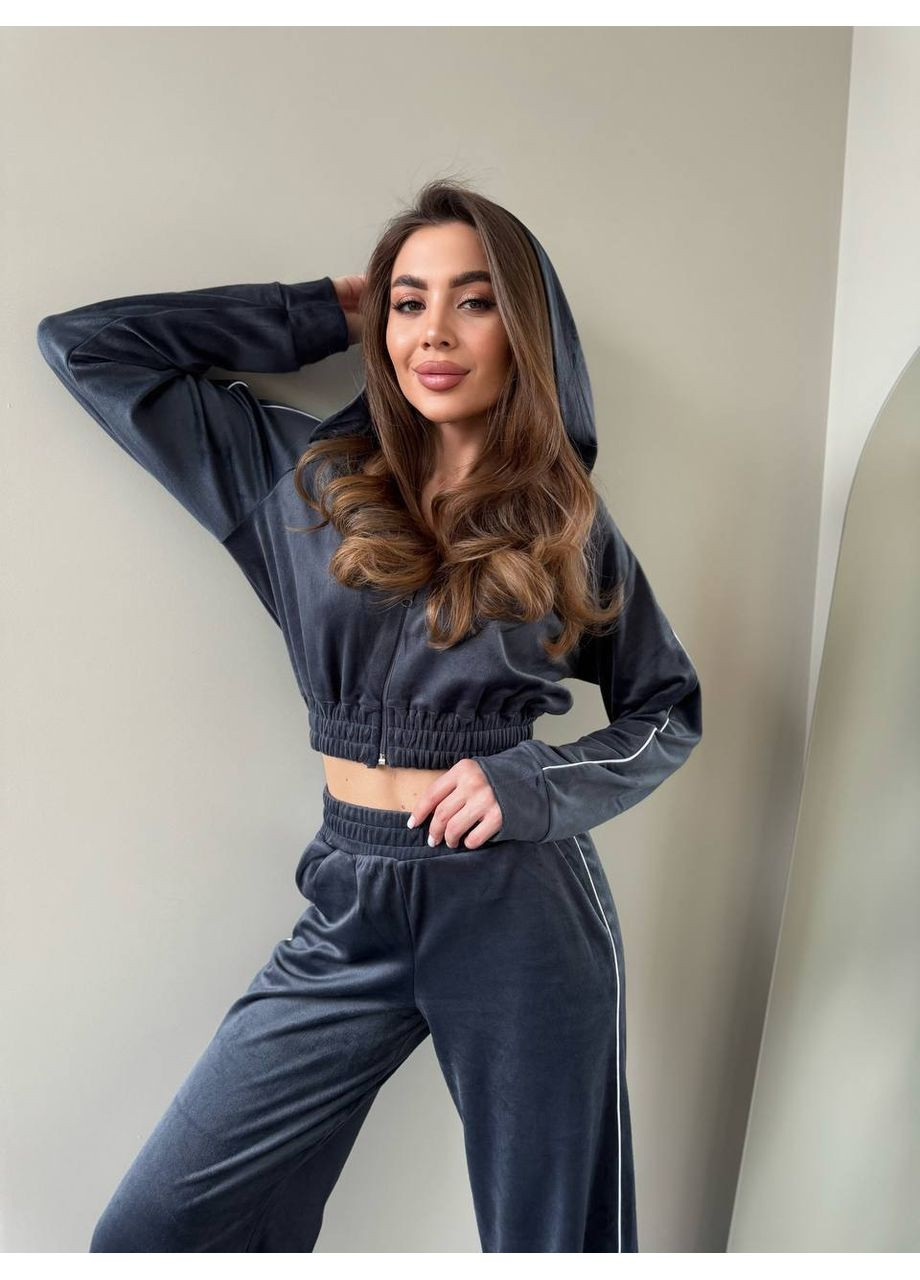 Жіночий велюровий костюм Avanti (352711229)