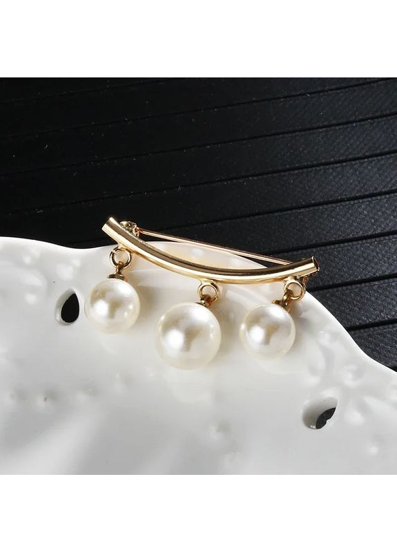 Шикарная брошь булавка жемчужная с жемчугом и кристаллами стразами No Brand (336947952)