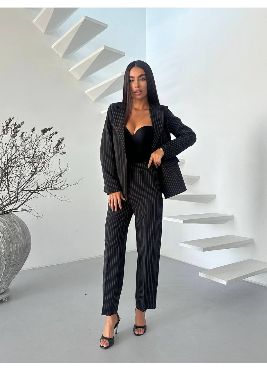 Костюм класичний костюмка у смужку,брюки та піджак з плечиками Україна (362011048)