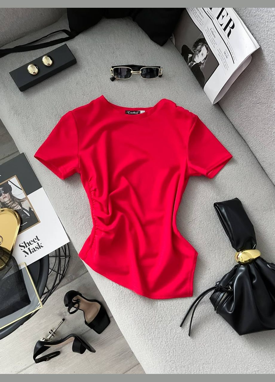 Жіноча футболк з акцентним низом та ефектом утяжки MonCher - (336346368)