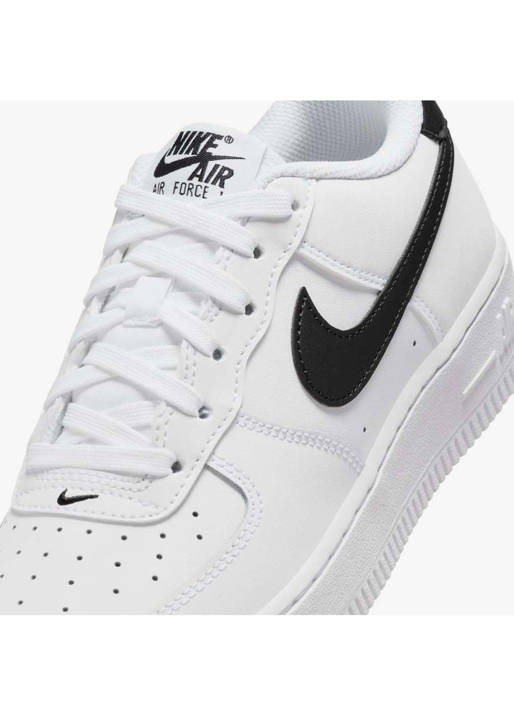 Білі осінні кросівки жіночі air force 1 gs Nike