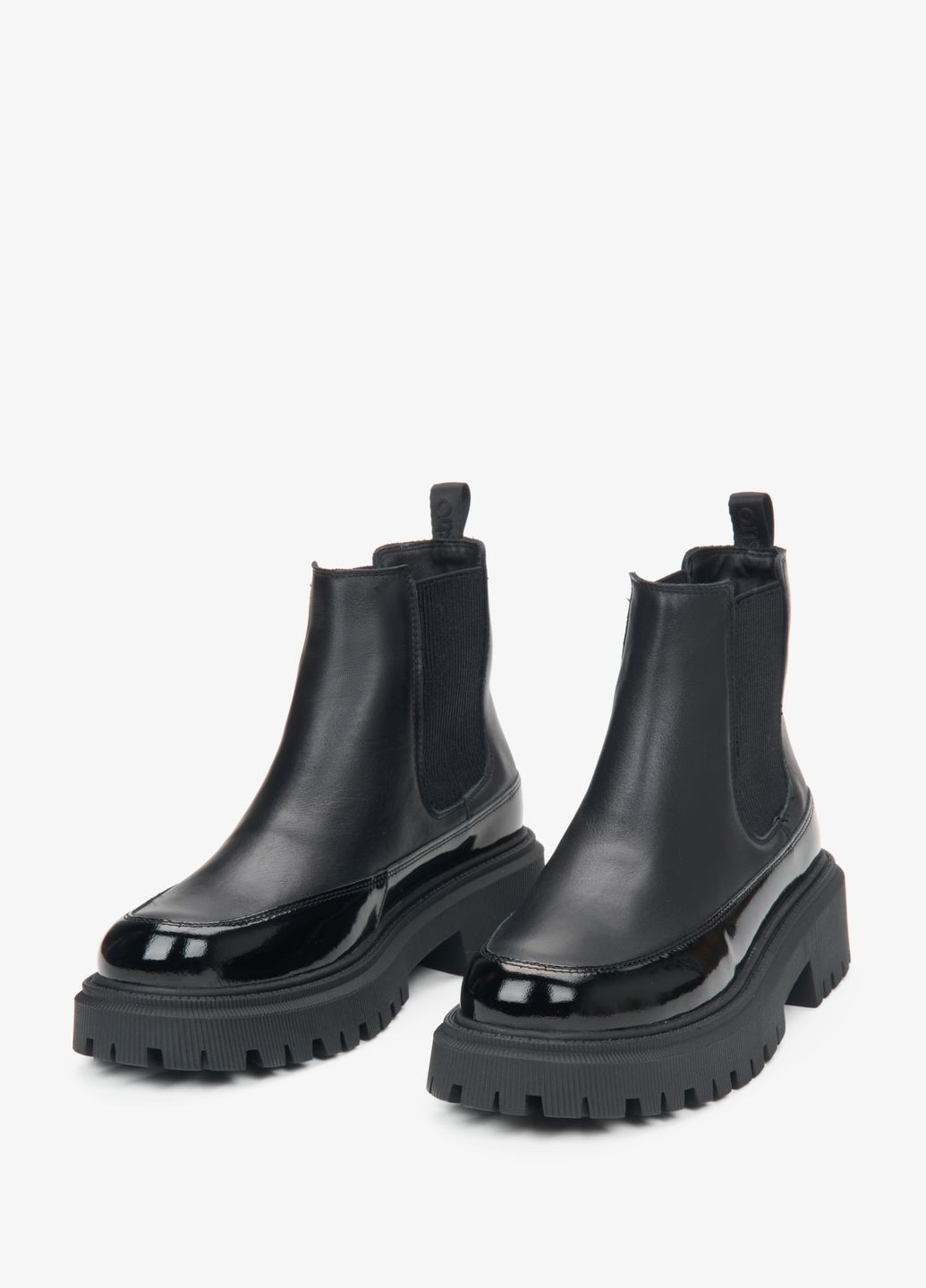 Осенние челси, цвет черный Estro