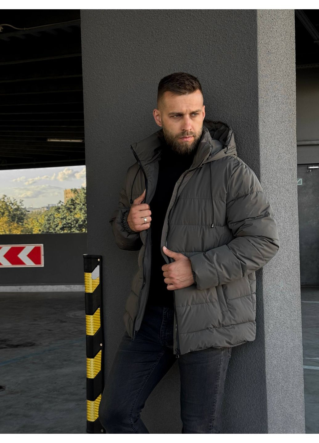 Графітова демісезонна пухова демісезонна куртка базова Vakko