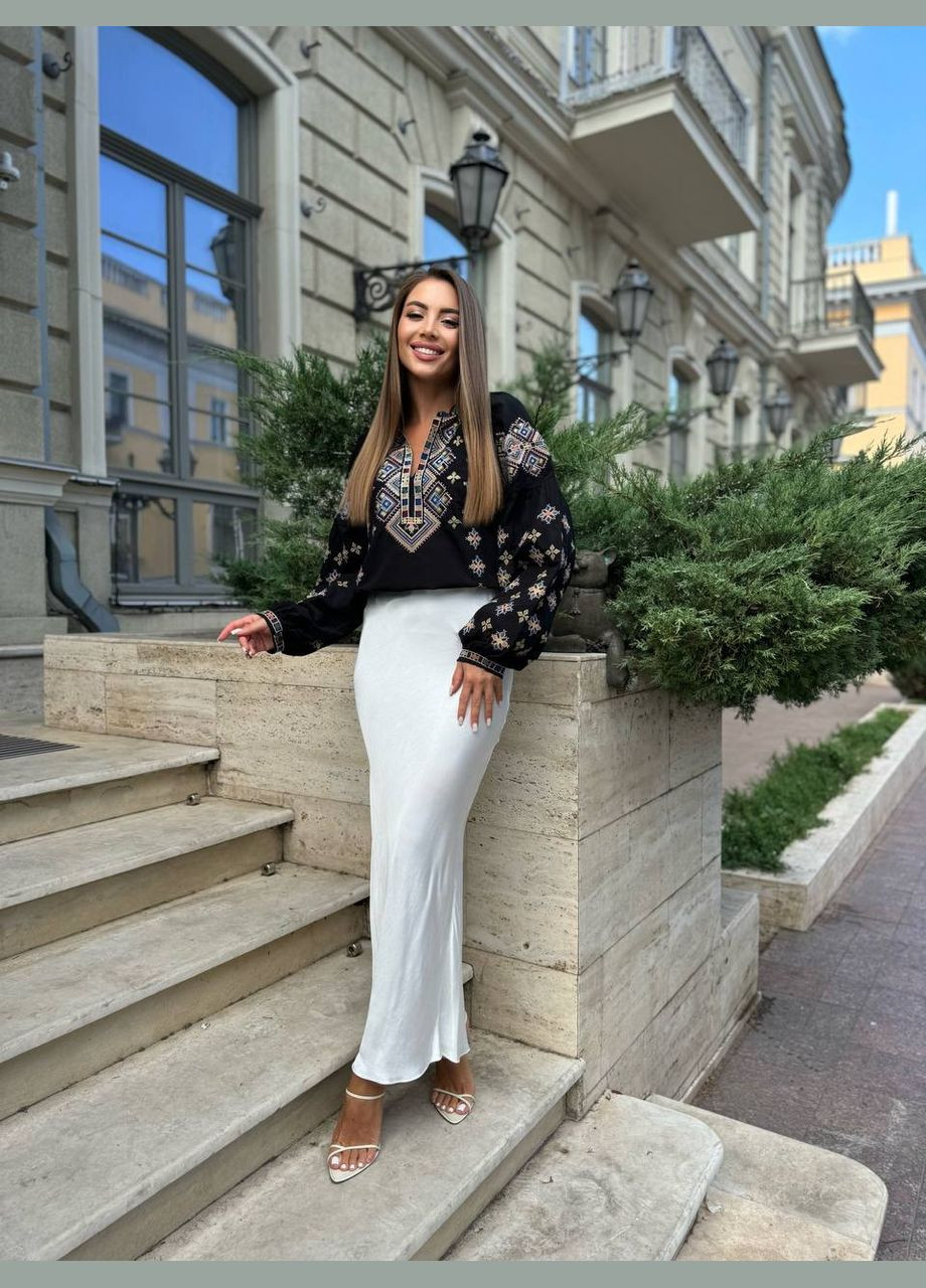 Чёрная женская вышитая рубашка "мозаика" ESQ (332967294)