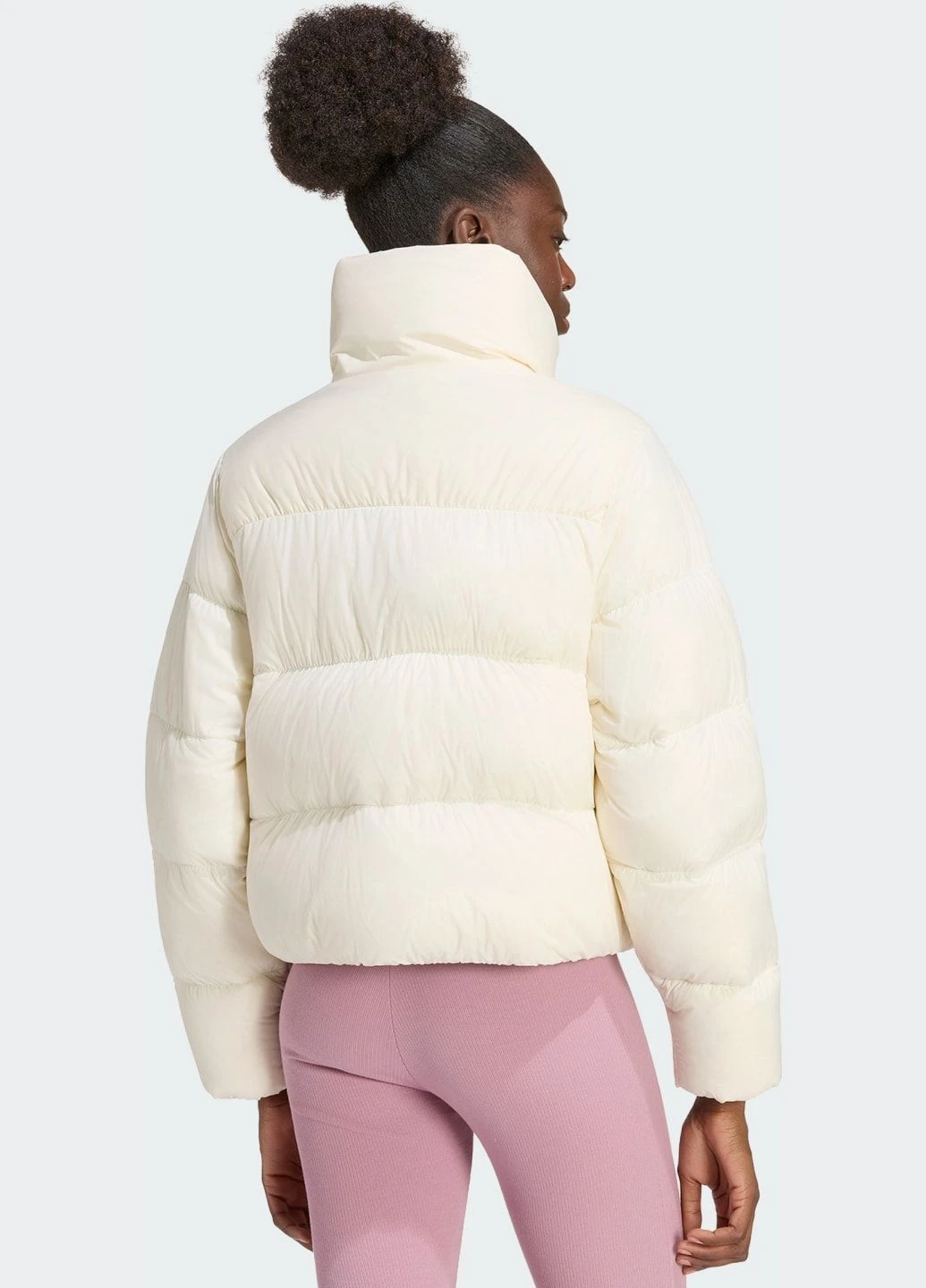 Біла демісезонна пуховик essentials down adidas