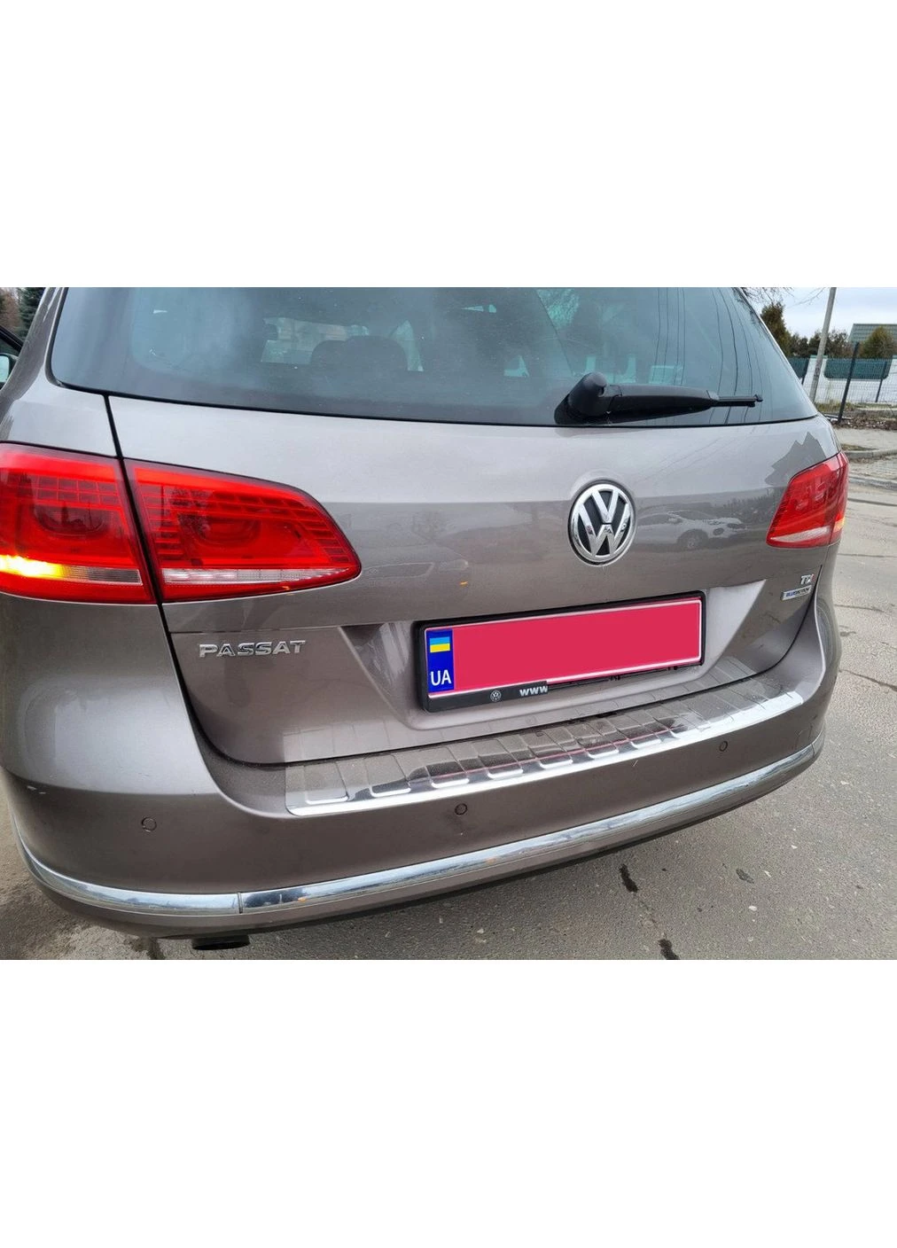 Накладка на задний бампер (SW, нерж) для Volkswagen Passat B7 2012-2015 гг CARMOS (389421171)