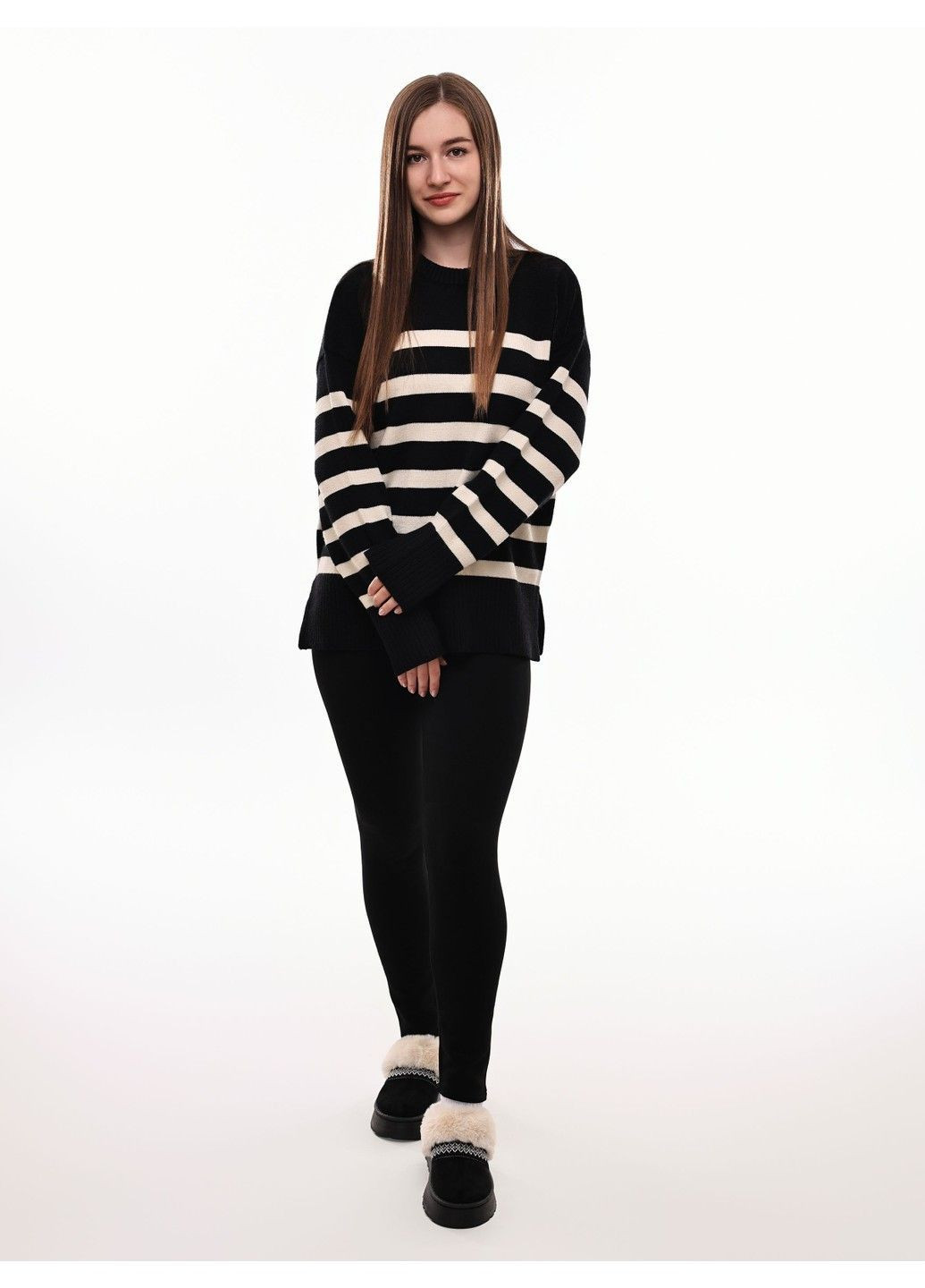 Чорний светр жіночий Fashion