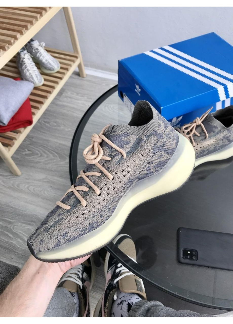 Коричневые демисезонные кроссовки мужские adidas yeezy 380 light brown адидас изи буст No Brand