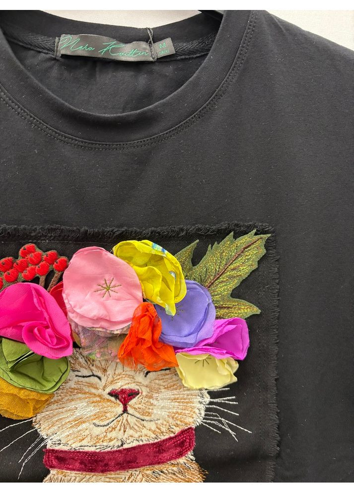 Футболка женская оверсайз с аппликацией Цветочный кот MKNK455555-2/1 Nora Kvittin - (353493029)