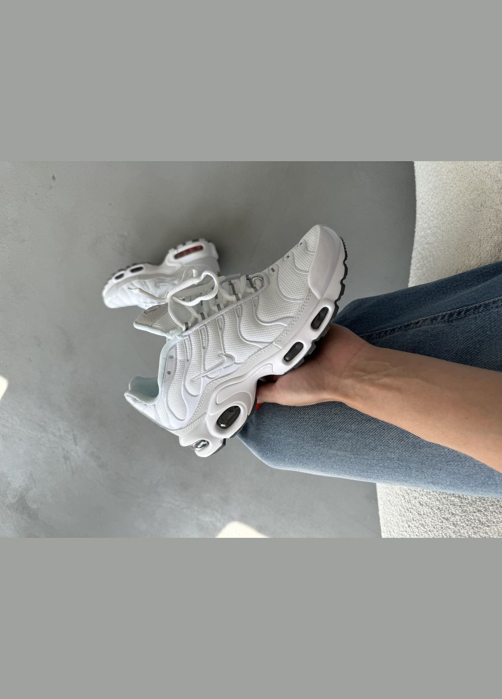 Білі Осінні кросівки чоловічі і жіночі nike air max tn plus white | найк аір макс тн плюс білі No Brand