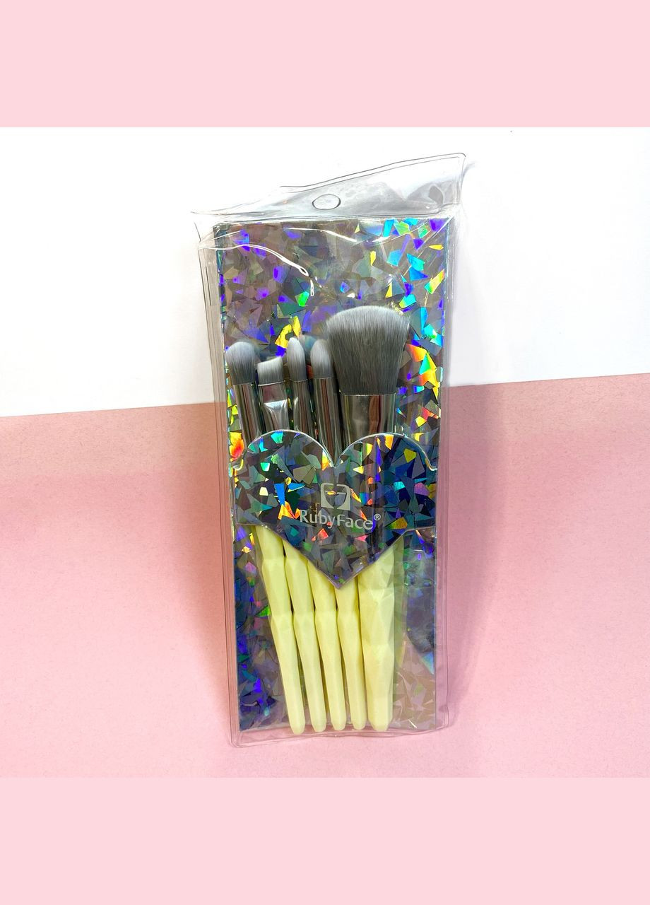 Набор 5 кисточек для макияжа Ruby Face No Brand (304055774)