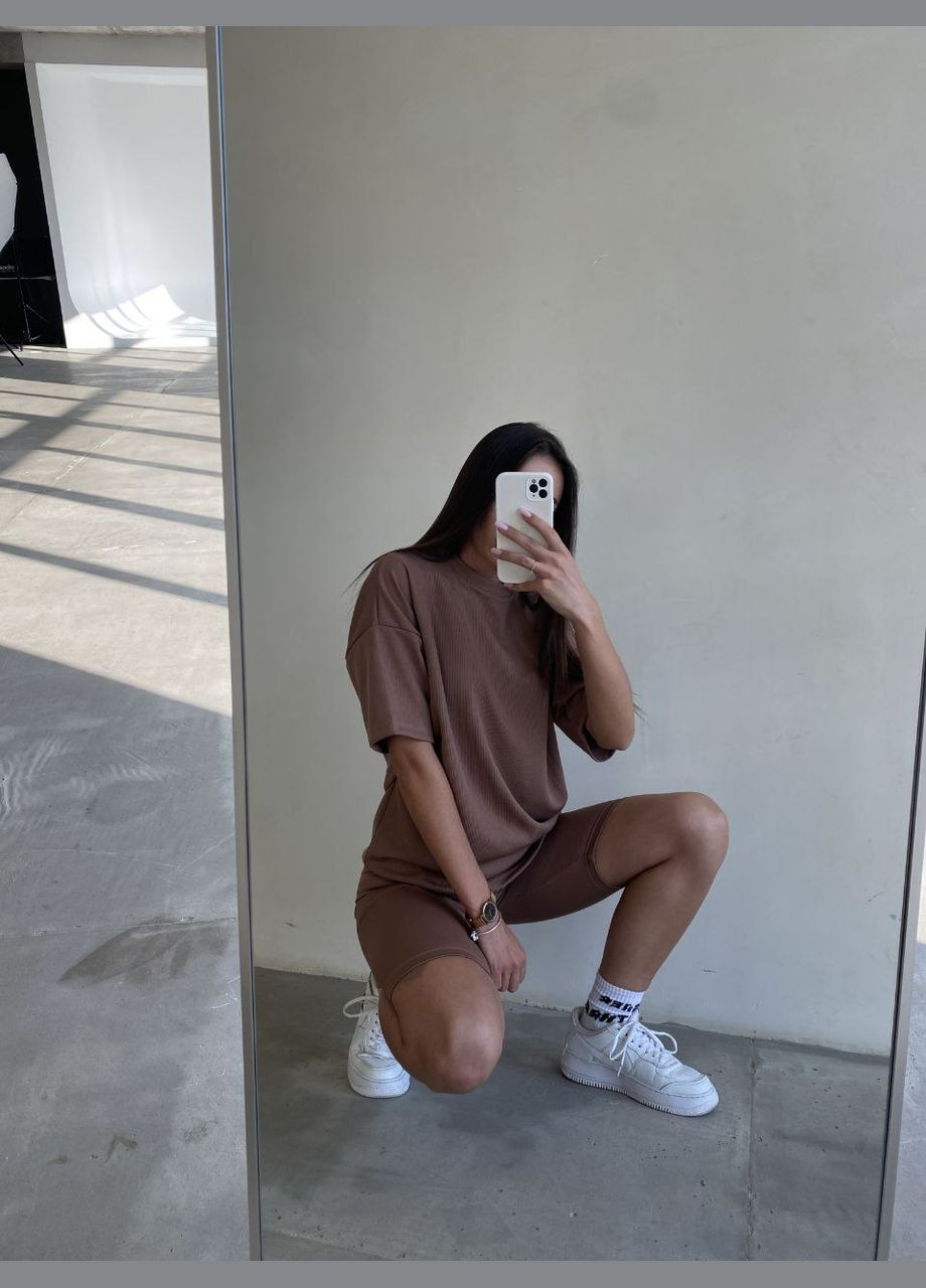 Жіночий костюм у спортивному стилі футболка + велосипедки MonCher (330618265)