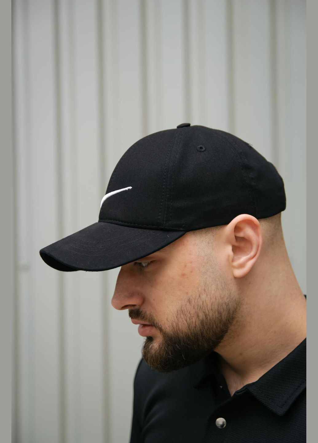 Кепка чоловіча чорна No Brand (330066993)