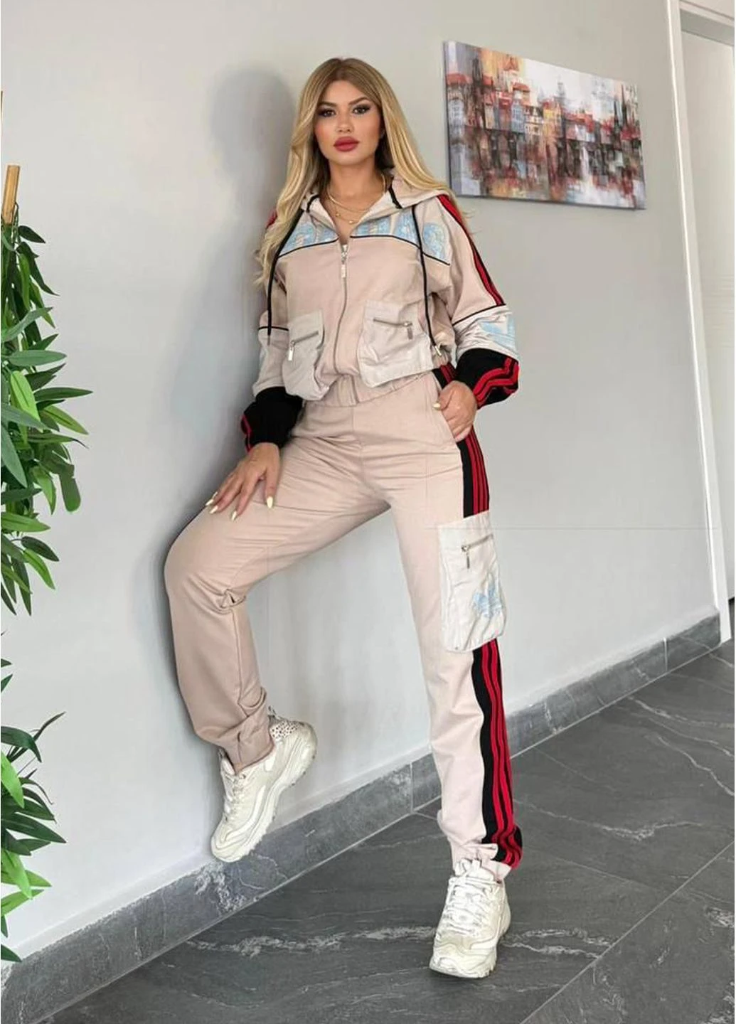 Жіночий костюм бежевий прогулянковий. Fashion (373959296)