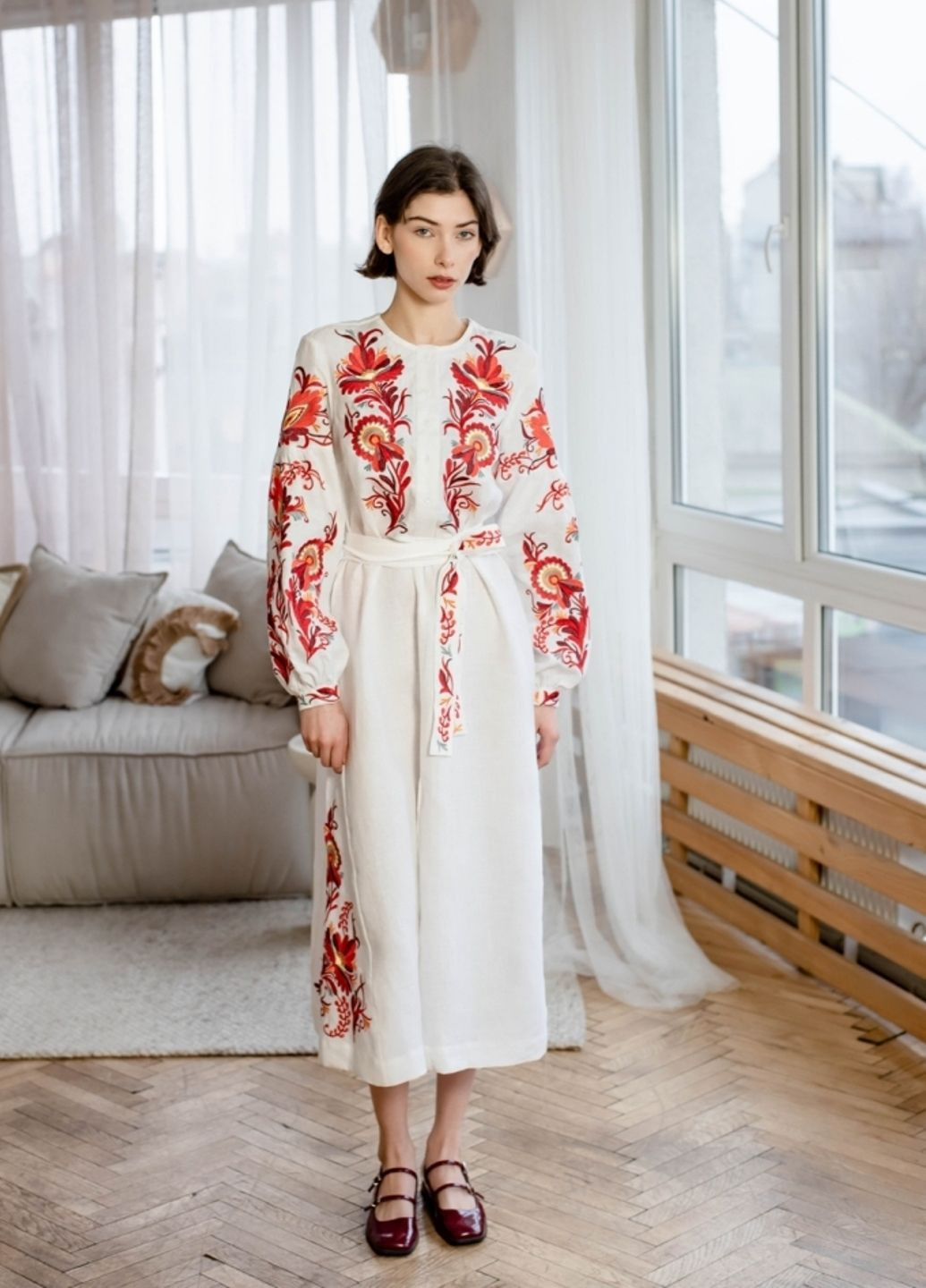 Белая платье Vyshyvanka узор украинская символика (331290988)