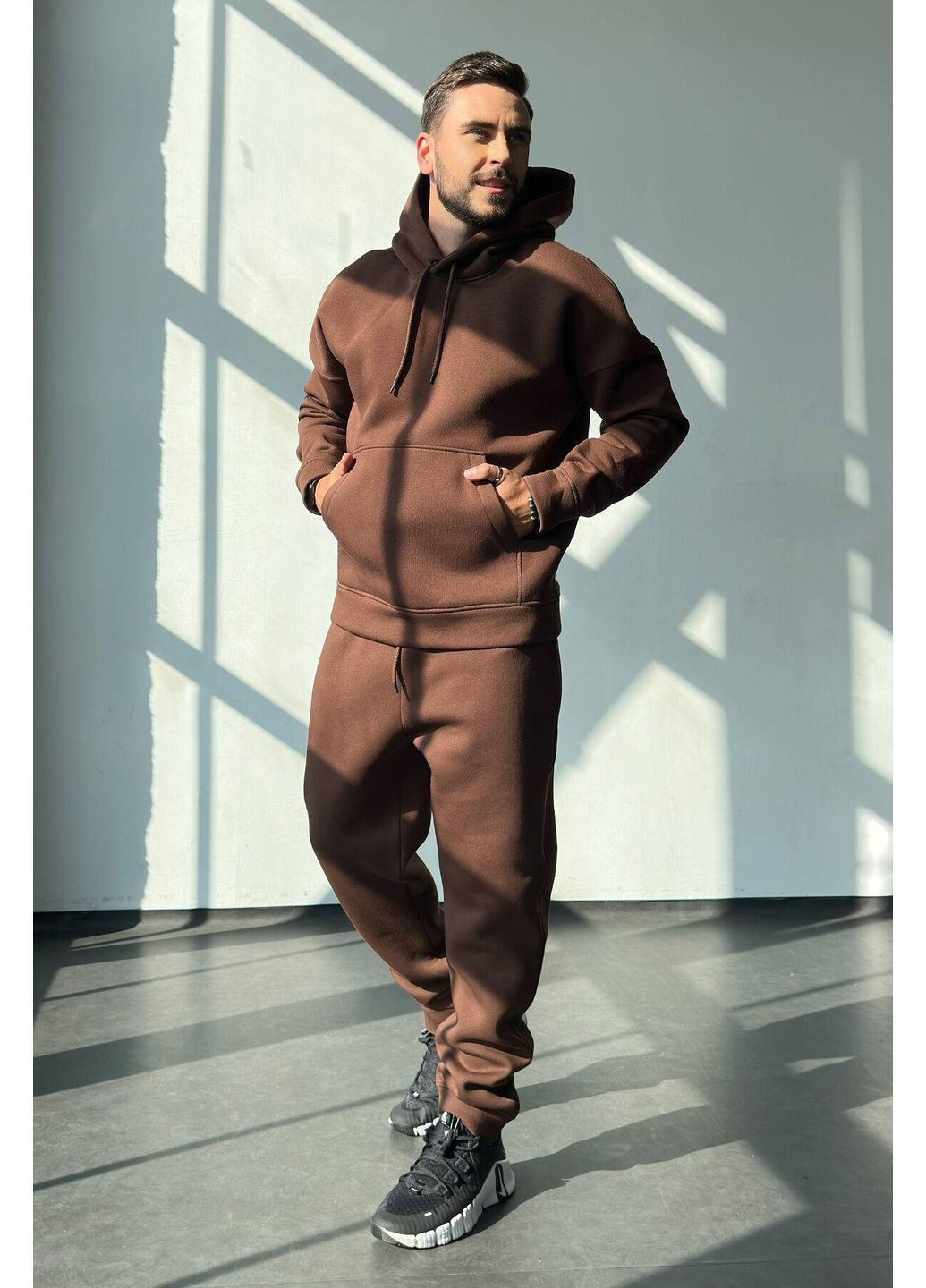 Коричневый демисезонный спортивный костюм тринитка на флисе (худые, брюки), цвет коричневый Nenka