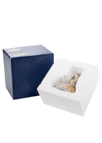 Фігурка порцелянова Кобра на монетах 8х7х8 см 1104692 сіра змія Pavone (346152816)