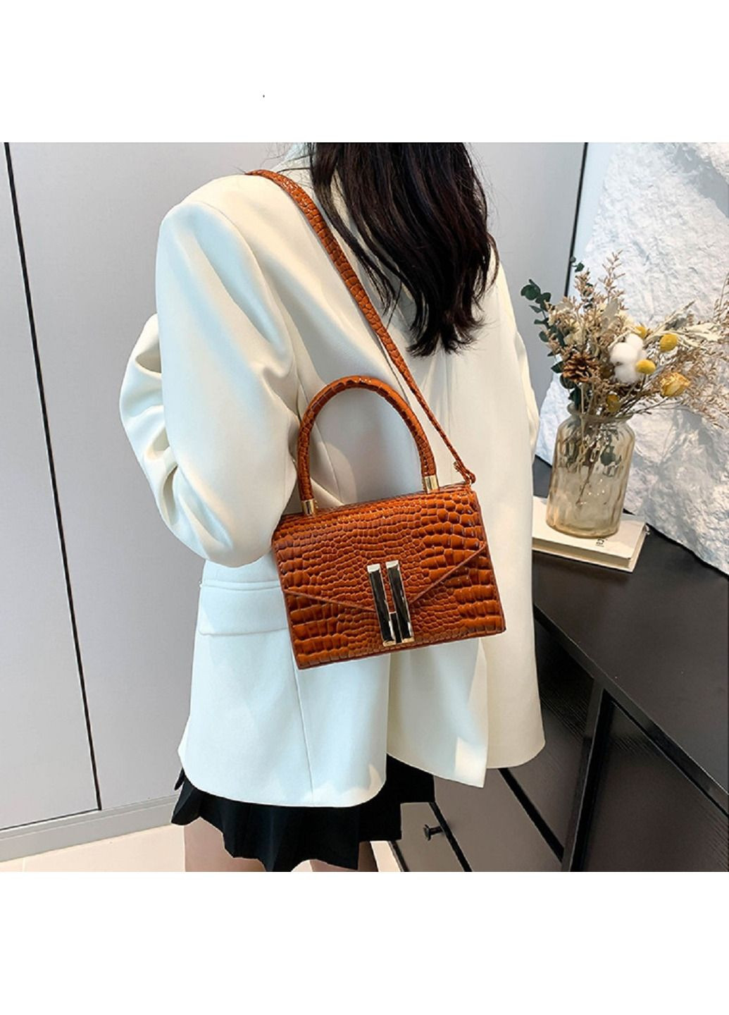 Женская сумка кроссбоди через плечо из экокожи с клапаном тиснения под рептилию RoyalBag P2-1801 (331879761)