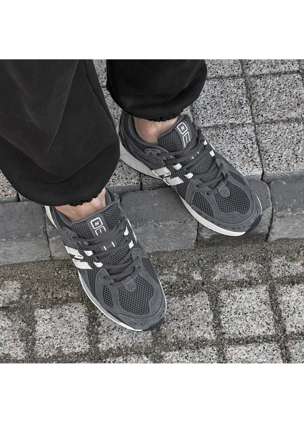 Серые демисезонные кроссовки new yike Stilli