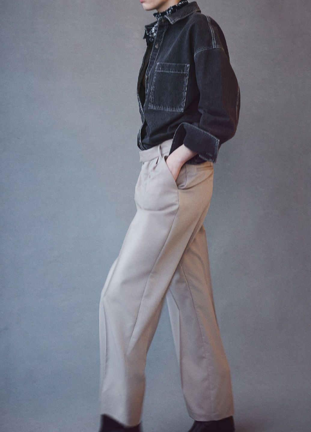 Светло-серые классические демисезонные брюки H&M