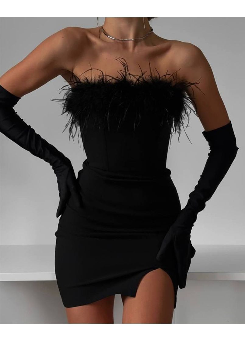 Черное праздничный платье мини без бретелей с декоративными перьями MonCher
