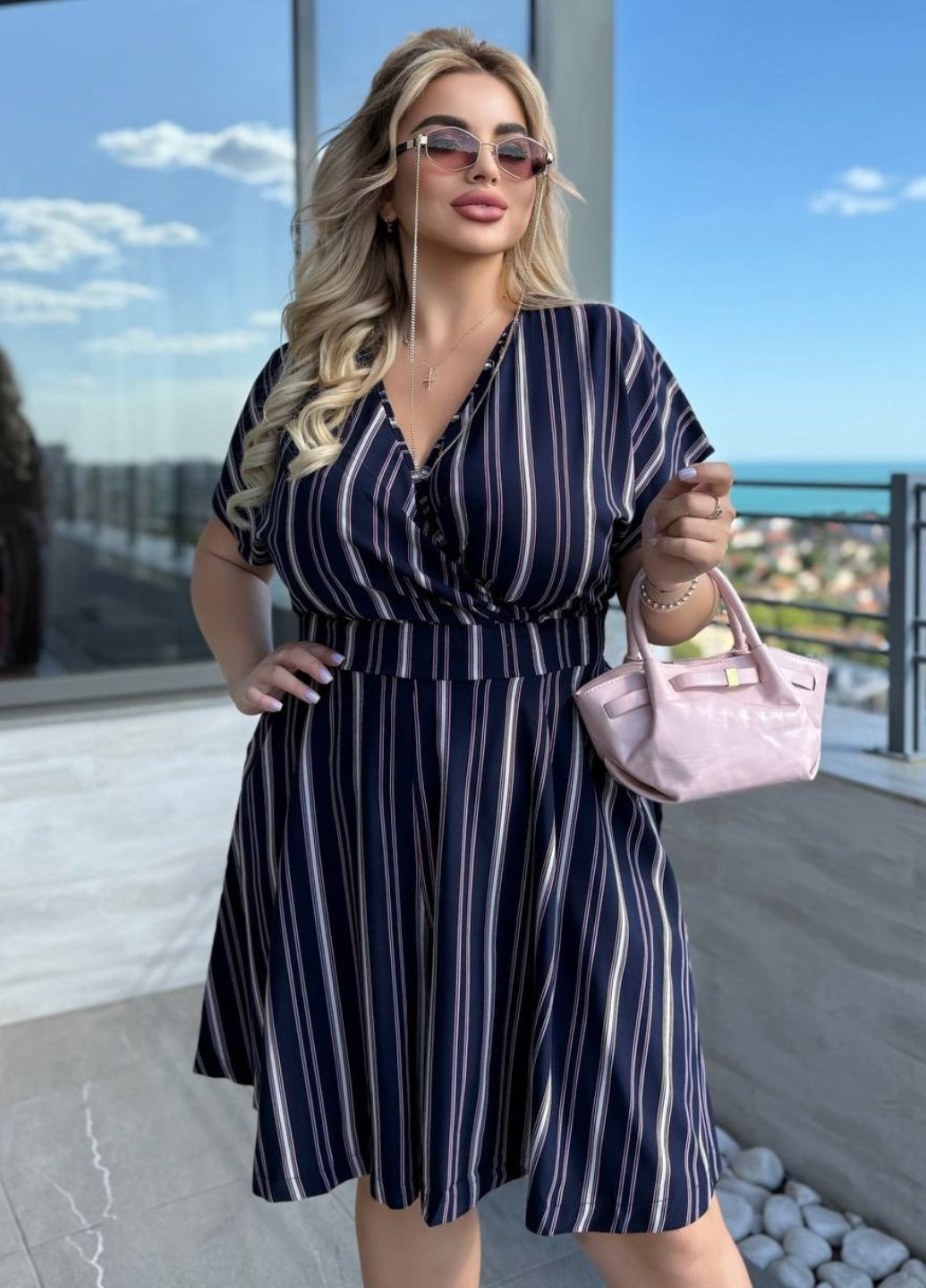 Вишуканий легкий літній комбінезон шорти в смужку з короткими рукавами Україна комбінезон-шорти смужка синій повсякденний софт