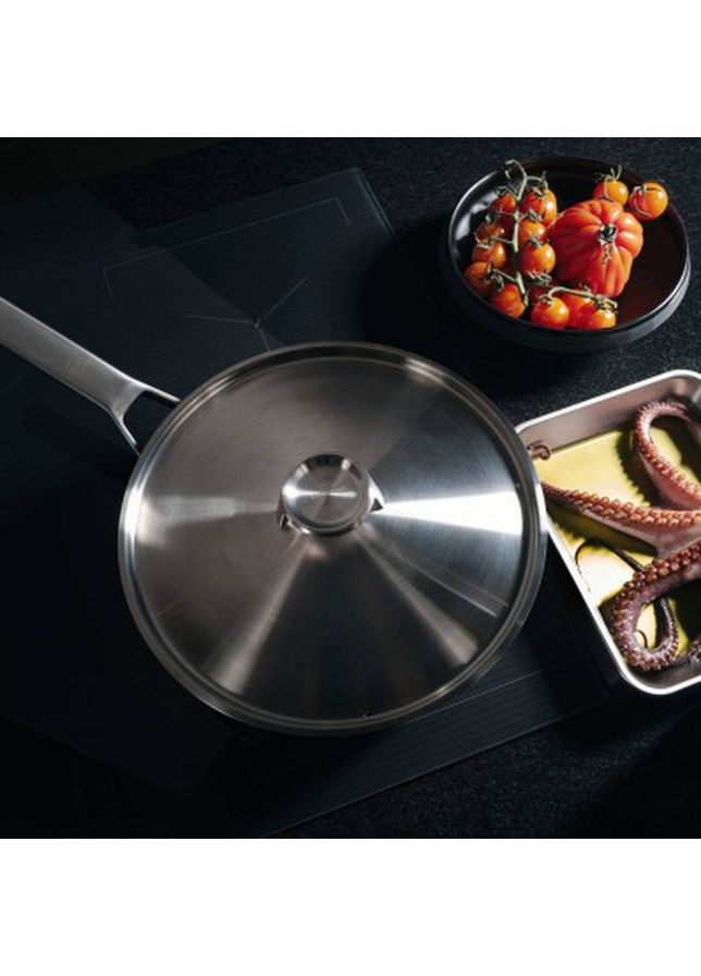 Сотейник с крышкой Taiten 26 см Black (1066949) Fiskars (362208706)