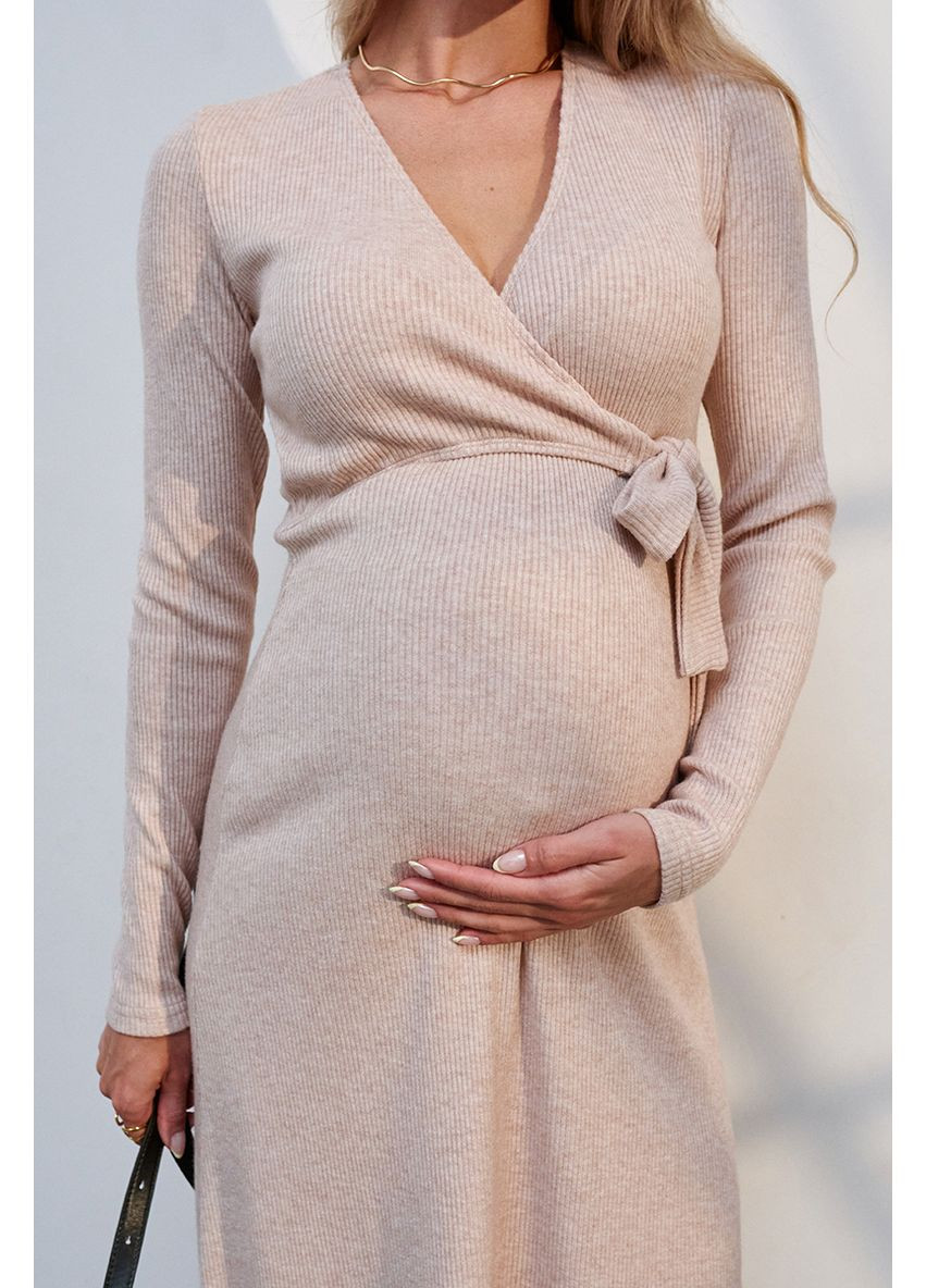 Пудрова елегантна сукня для вагітних та годуючих пудрова з теплого трикотажу Юла мама