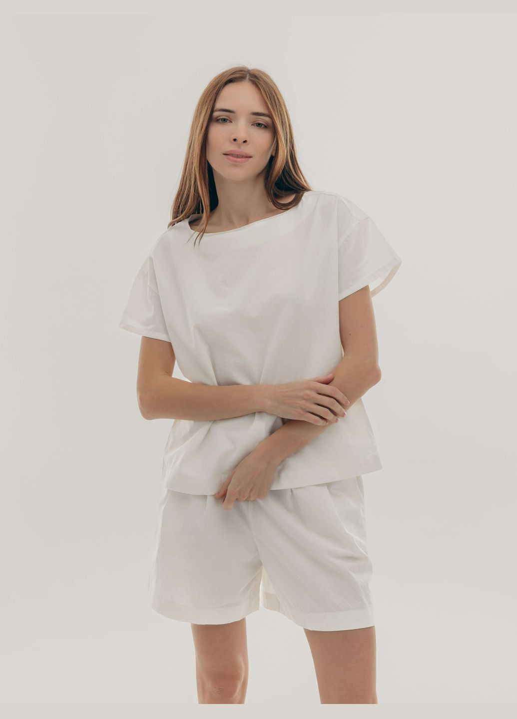 Біла піжама жіноча з шортами creme xs Leglo