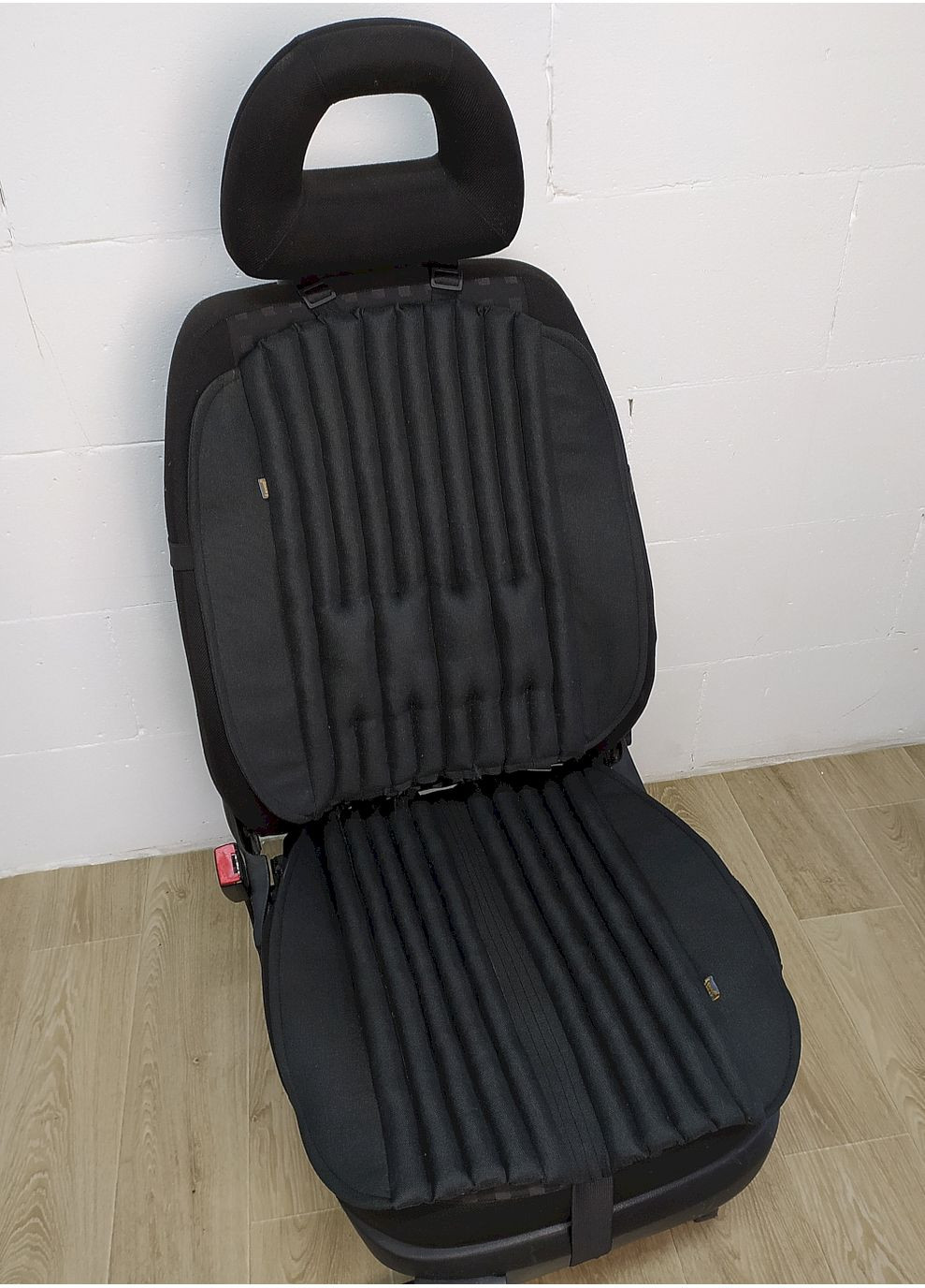 Ергономічні подушки з ефектом овчини на авто крісла. Набір. Чорний. AV-1H2H-103 Ekko Seat (353718938)