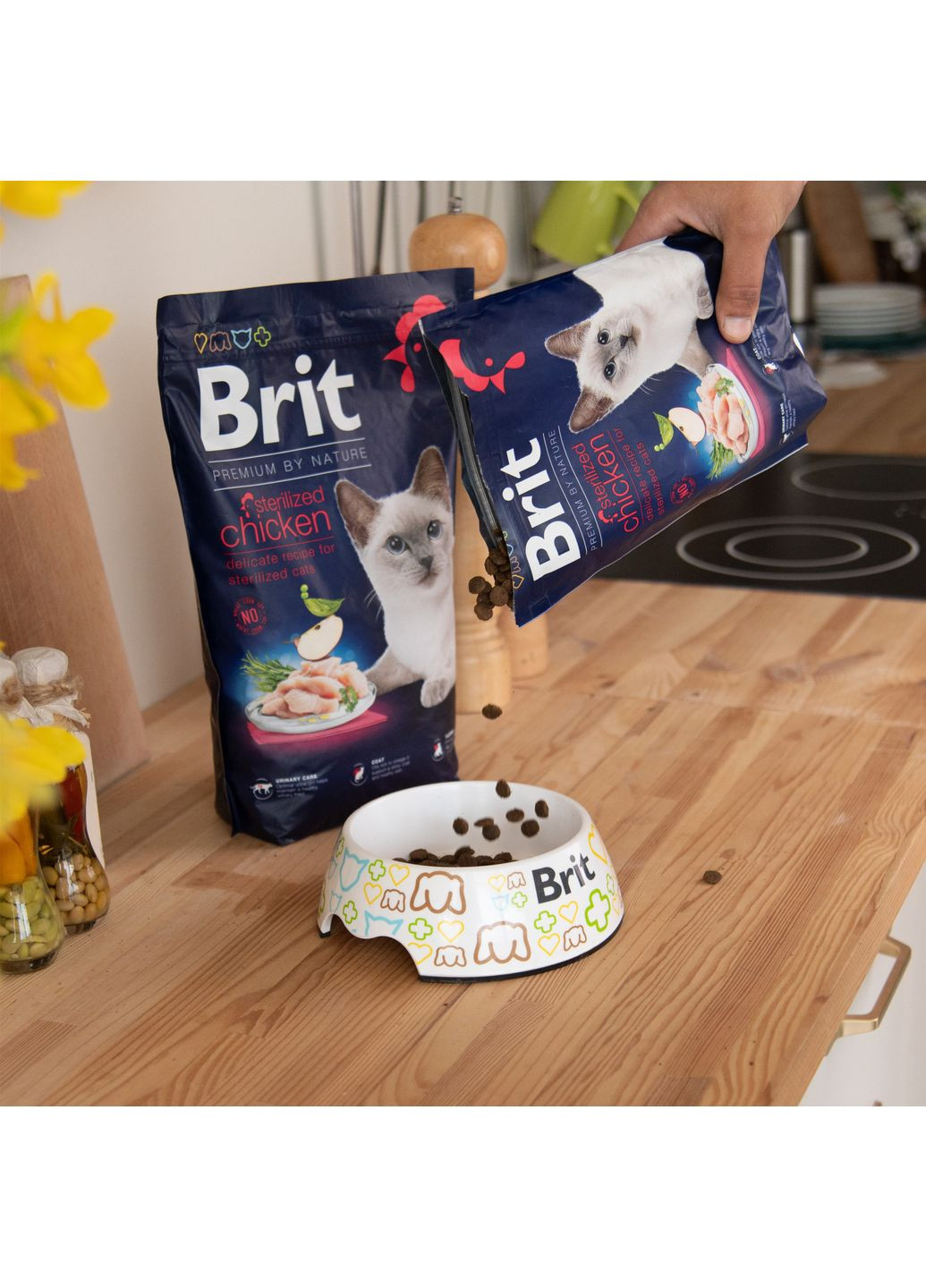 Сухий корм для стерилізованих кішок by Nature Cat Sterilised Chicken з куркою 800 г (8595602553075) Brit Premium (364789084)