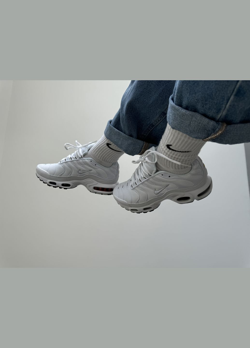 Білі Осінні кросівки чоловічі і жіночі nike air max tn plus white | найк аір макс тн плюс білі No Brand