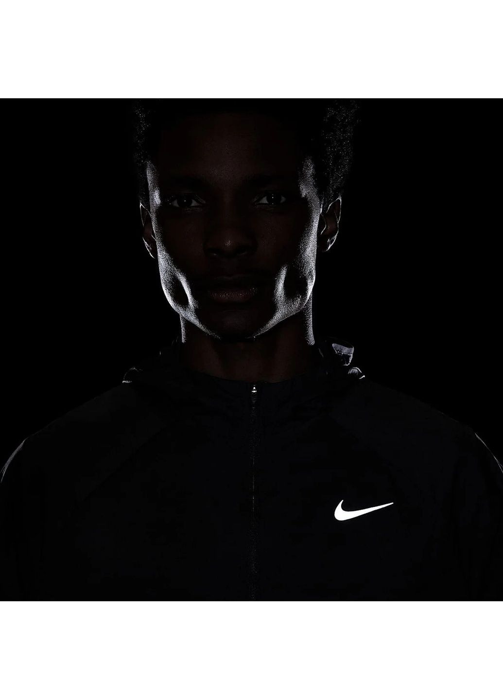 Чорна куртка чоловіча stride mens repel u v running jacket black Nike