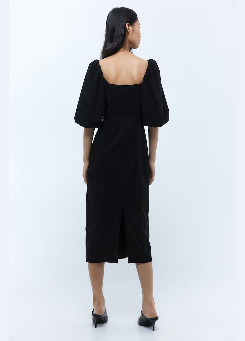 Черное платье H&M однотонное