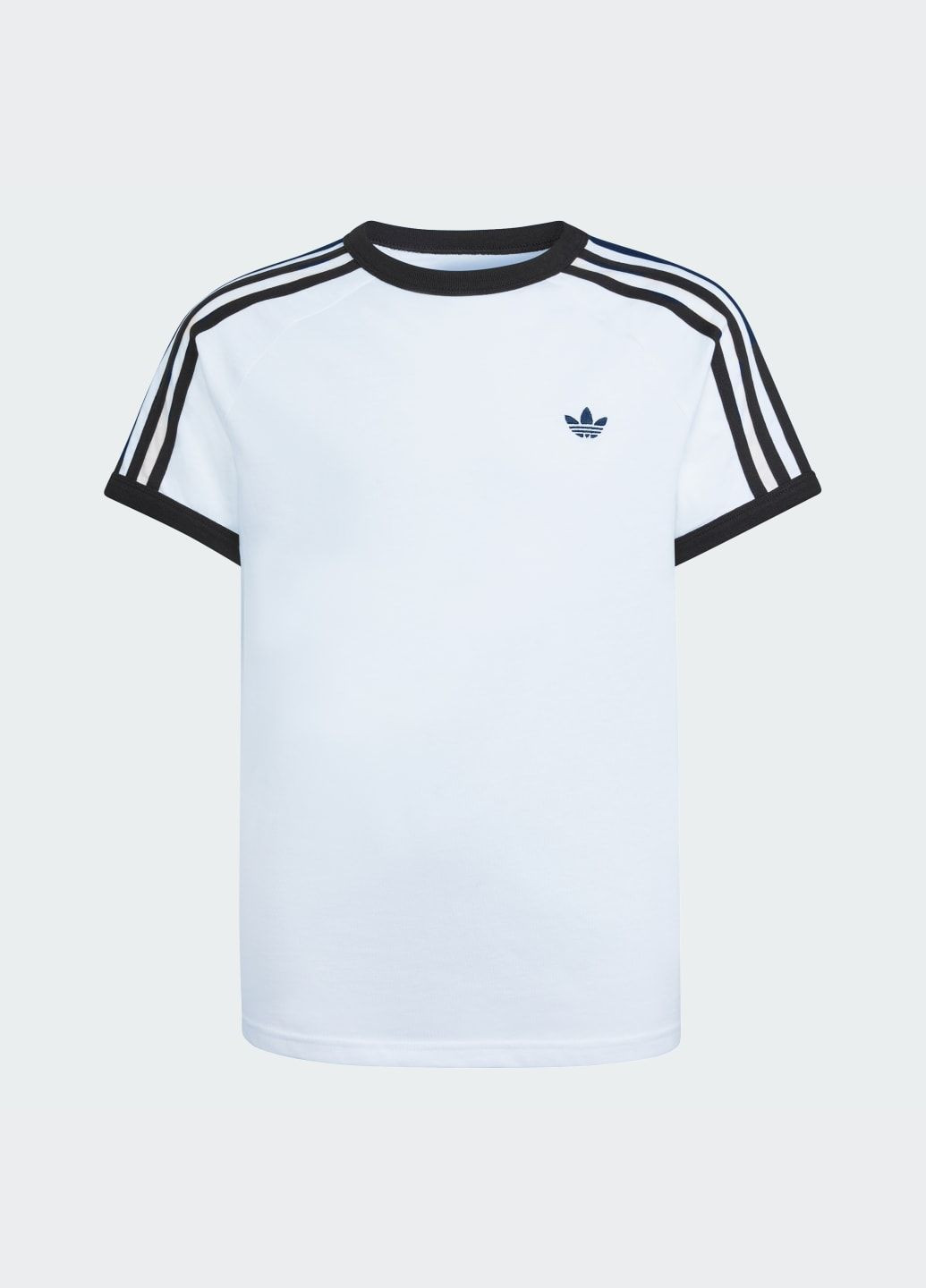 Белая демисезонная футболка 3 stripes adidas