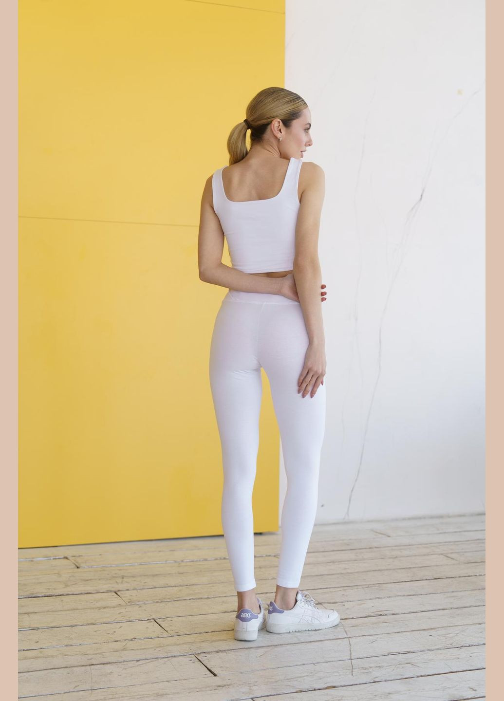 Комплект жiночий лосини + топ "Eva" білий Intruder (329911184)