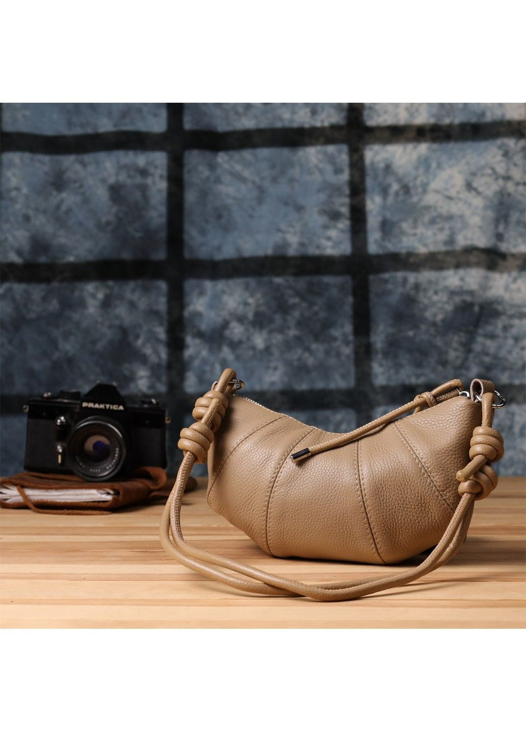 Стильна жіноча напівкругла сумка з натуральної шкіри 22933 Бежевий Vintage (357494940)