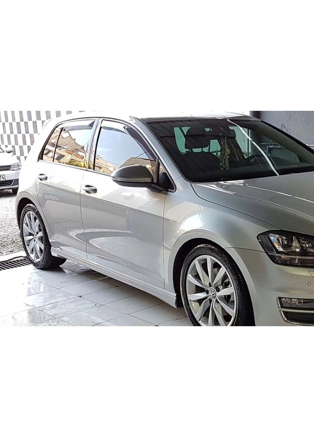 Бокові пороги DPT V-9 (чорний глянець) для Golf 7/E-Golf 2012-2020 рр Volkswagen (391754723)