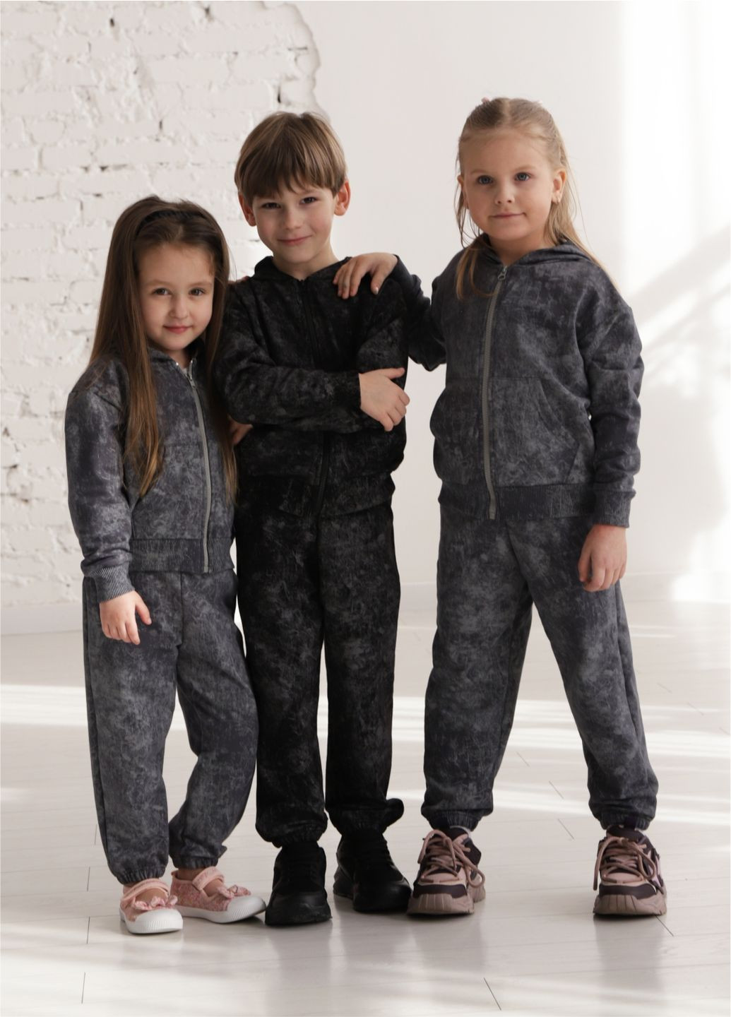 Чорний літній дитячий костюм універсальний ks-25-4 GABBI