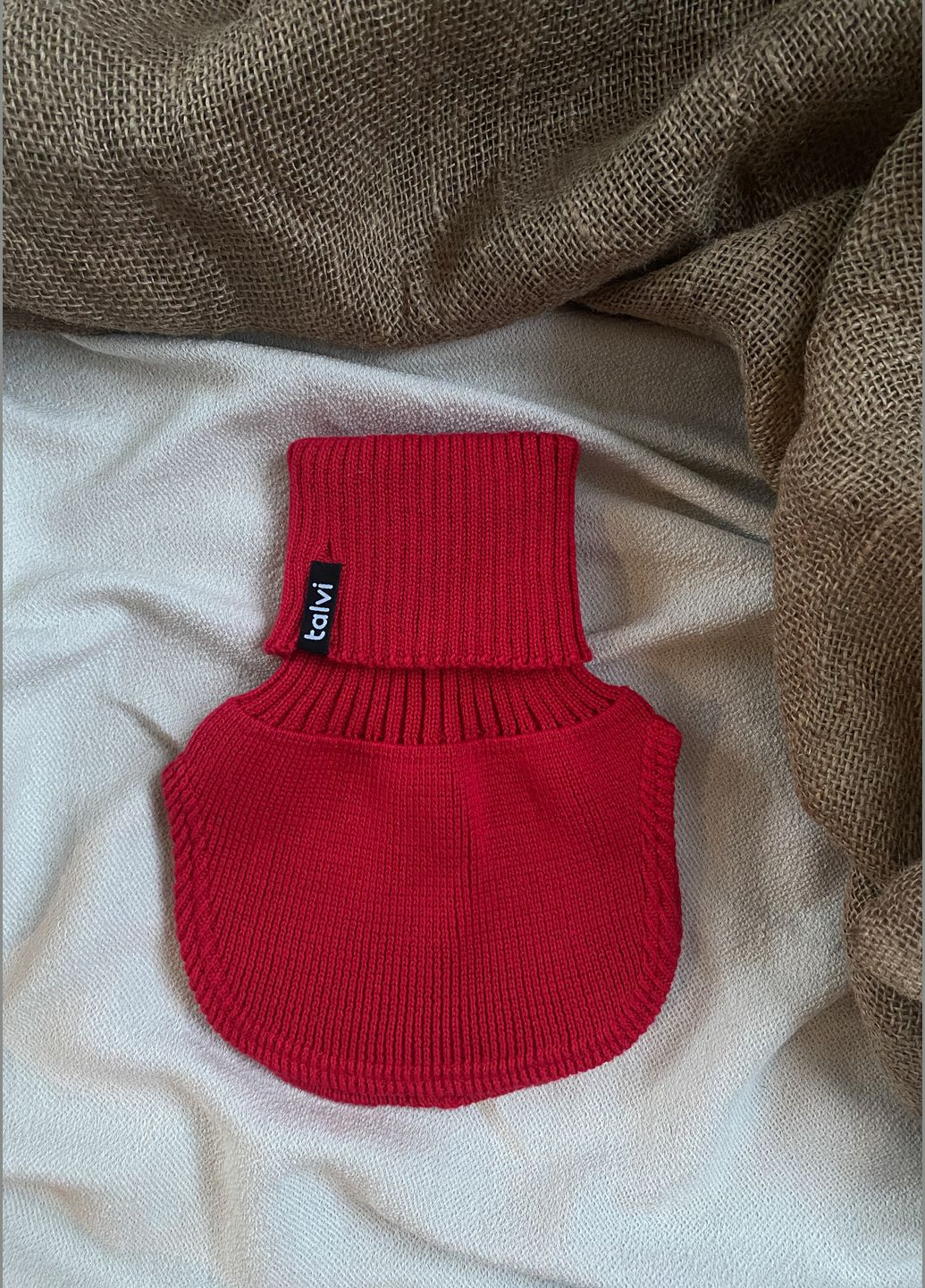 Стильна дитяча в'язана манишка Talvi Айріс (313401928)