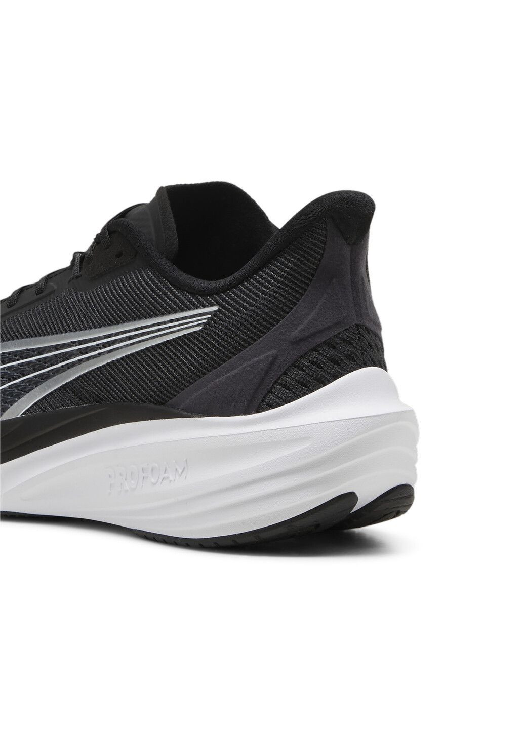 Чорні всесезонні кросівки darter pro running shoes Puma