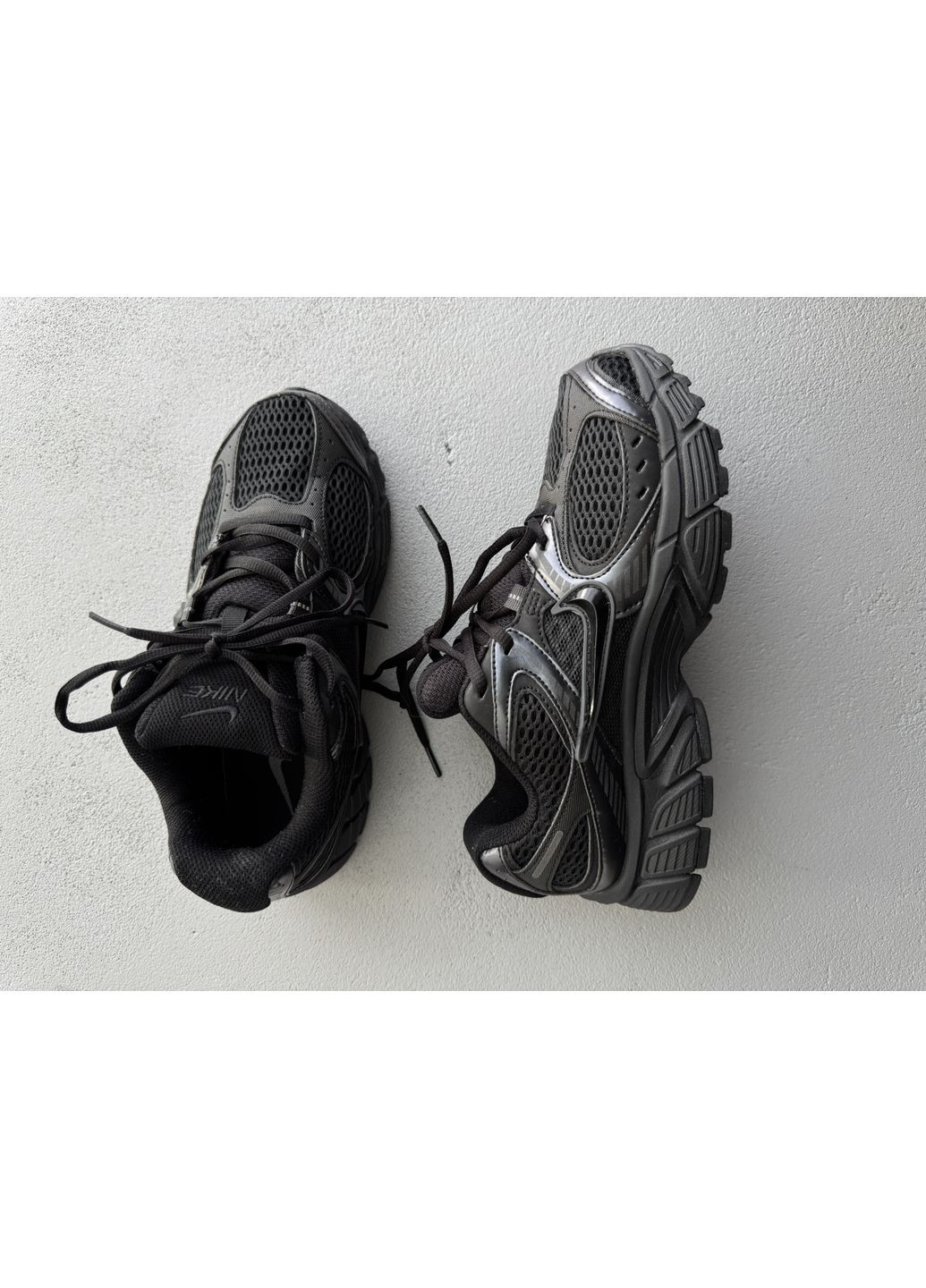 КРОСІВКИ ЖІНОЧІ NIKE V5 RNR TRIPLE BLACK НАЙК V5 RNR No Brand чорні демісезони (368857709)