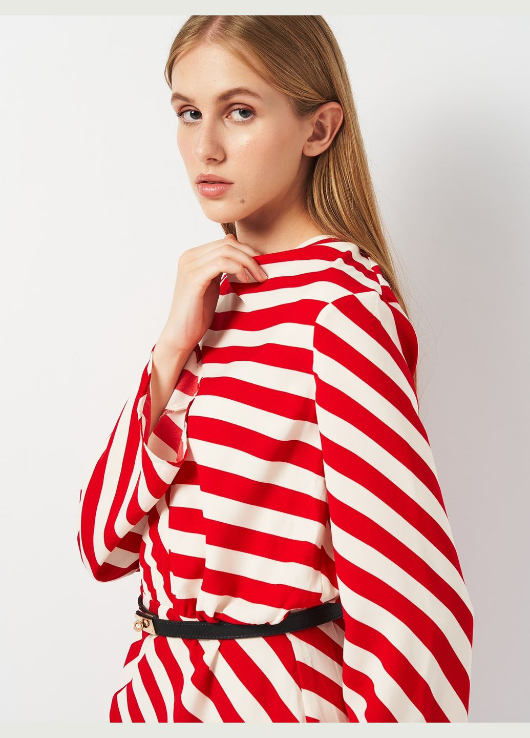 Червона сукня H&M в смужку